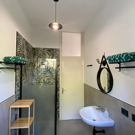 Oleander House * טורי דל בנקו