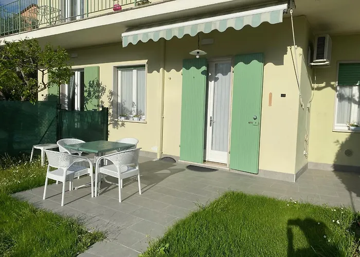 Oleander House * Торри-дель-Бенако